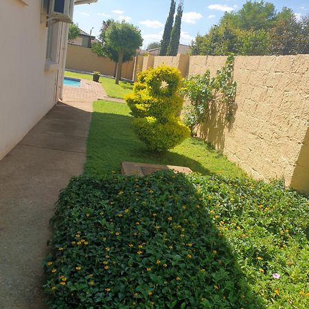 Strand Meadows B&B Gaborone Exterior foto