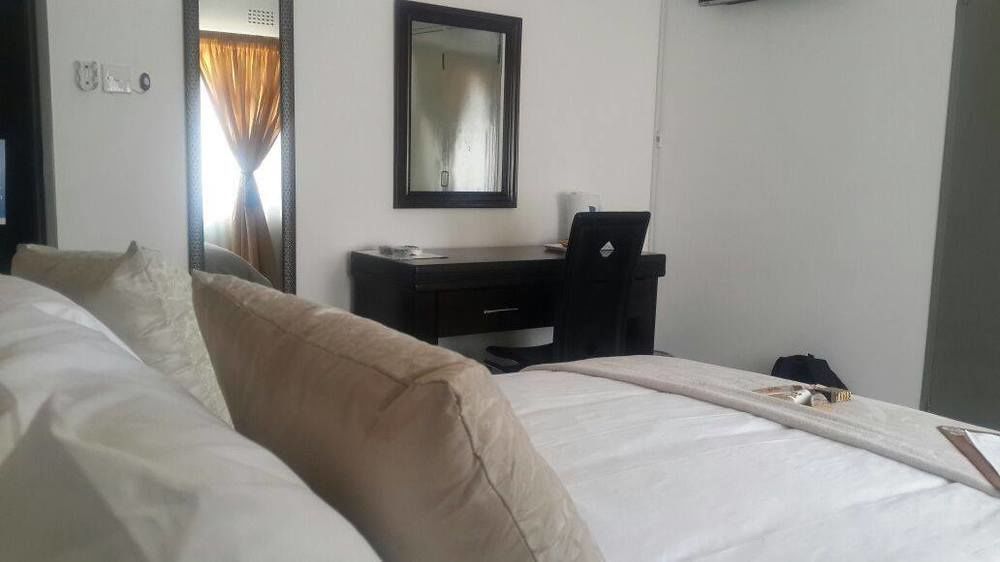 Strand Meadows B&B Gaborone Exterior foto