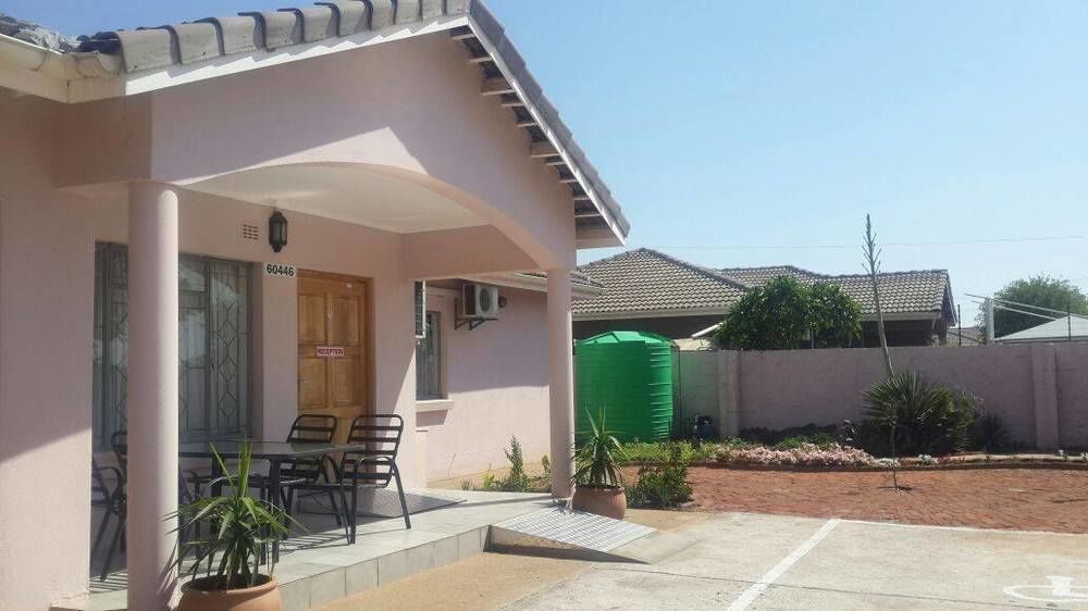 Strand Meadows B&B Gaborone Exterior foto